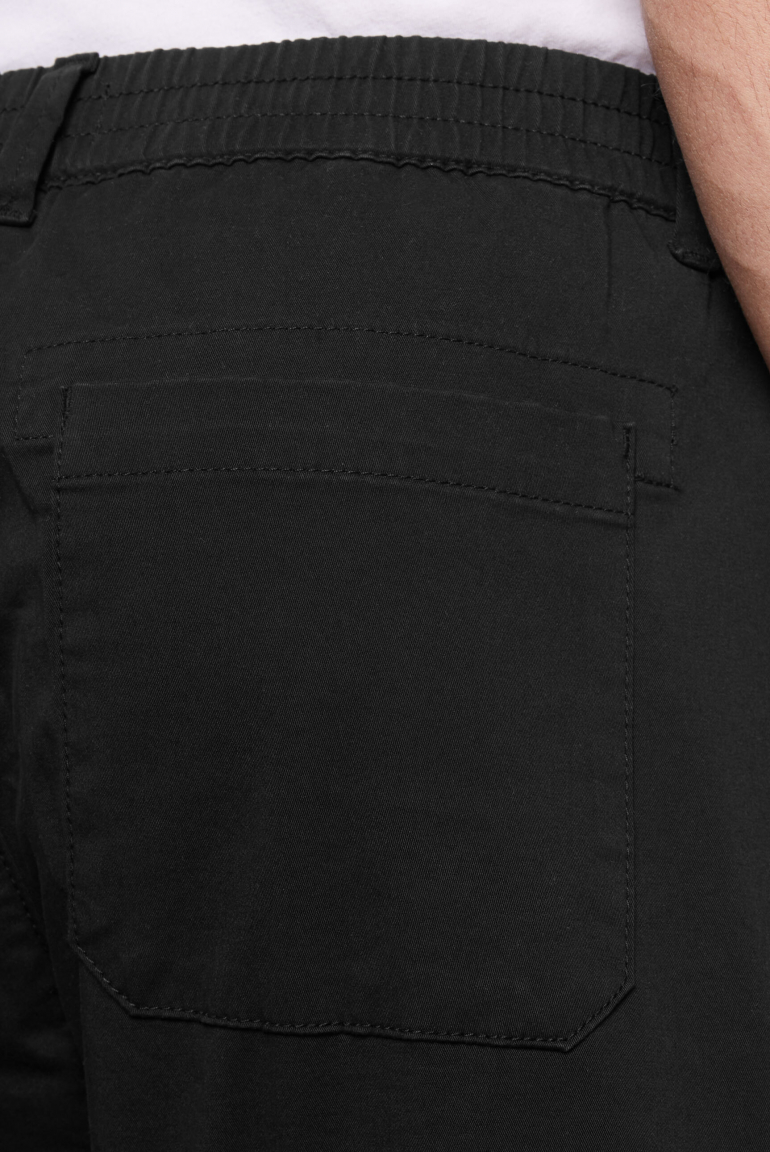Hose mit Gummizug-Details