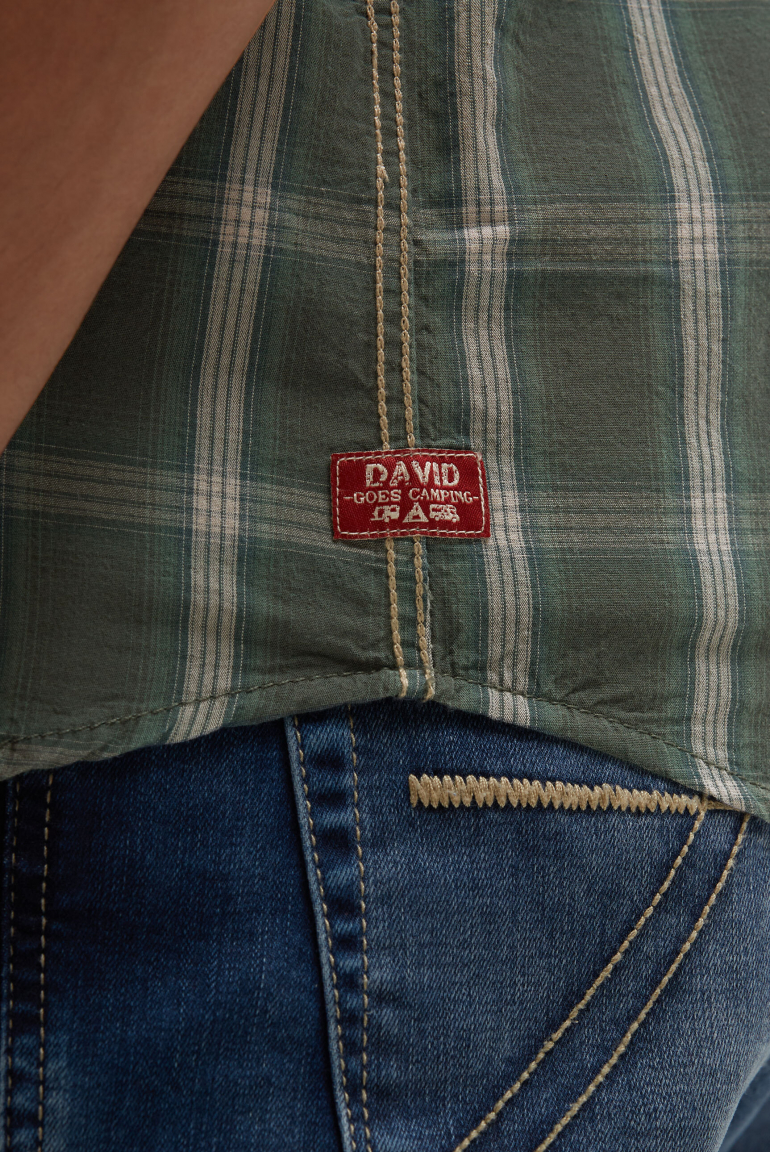 Kurzarm Karohemd mit Logo-Applikationen