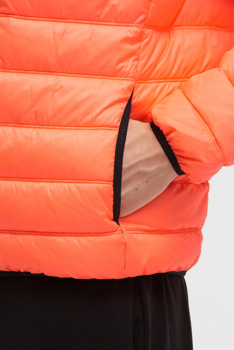 Leichte Steppjacke mit Rücken-Print