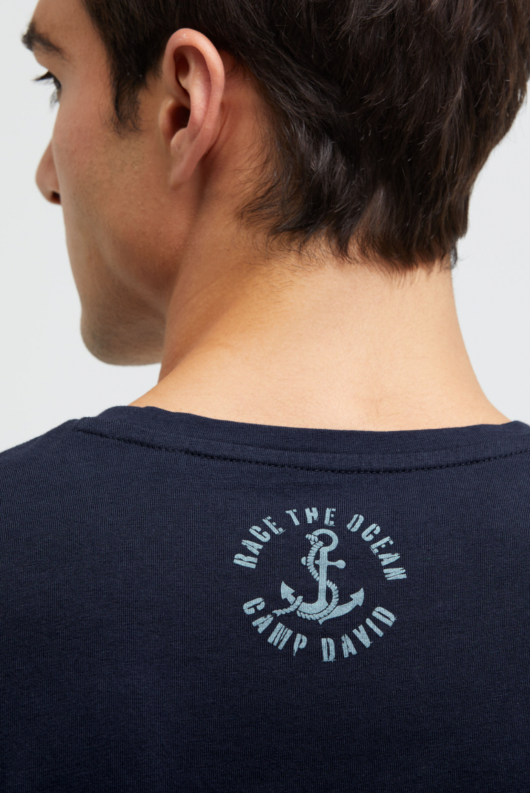 Longsleeve mit Rubber Print und Stickerei