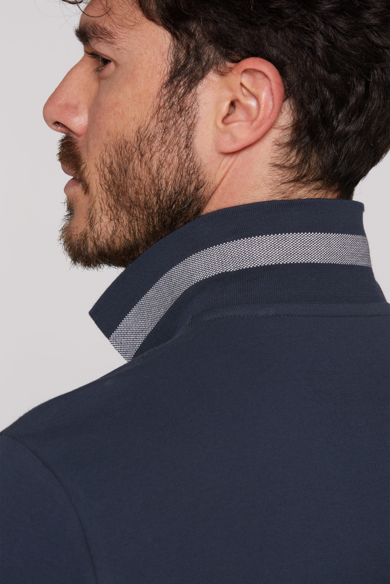 Pikee-Polo mit Rubber Artwork und Two-Tone-Details