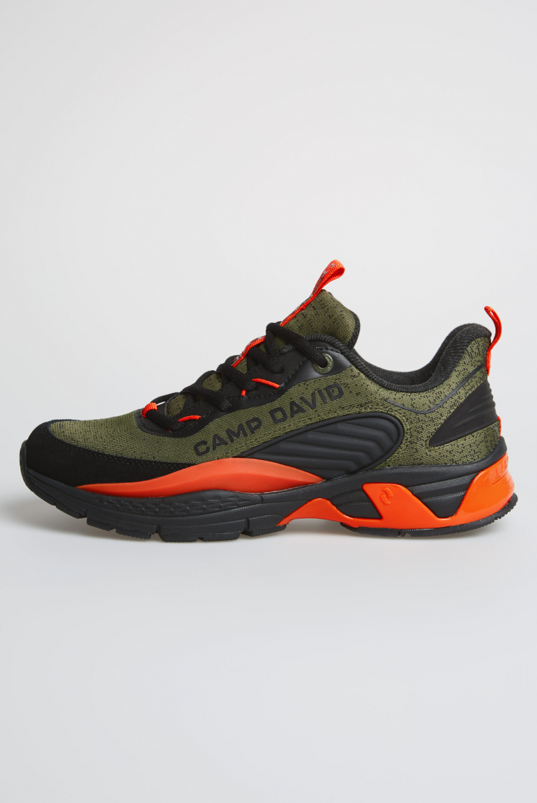 Premium Sneaker mit Jacquard-Design und Rubber Logo