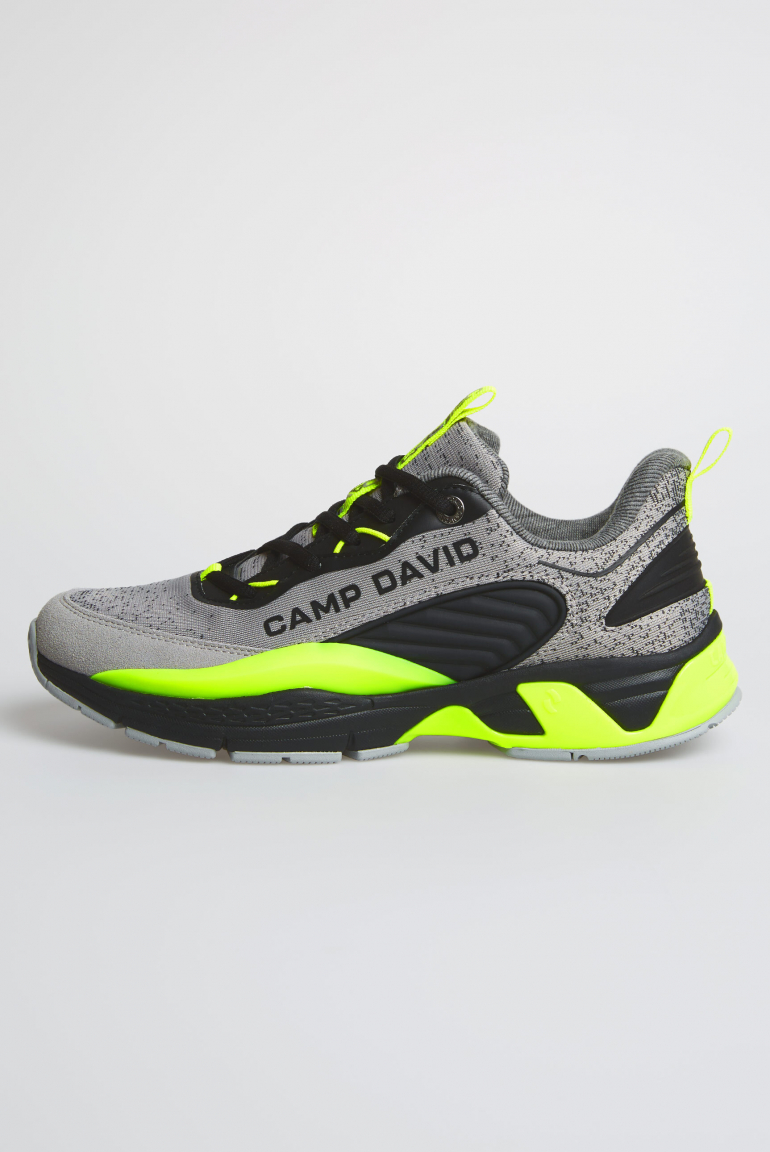 Premium Sneaker mit Jacquard-Design und Rubber Logo