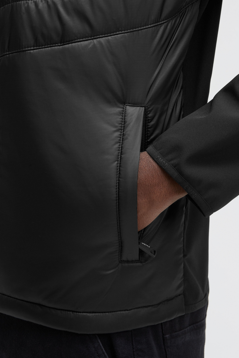 Softshelljacke im Materialmix mit Rücken-Artwork