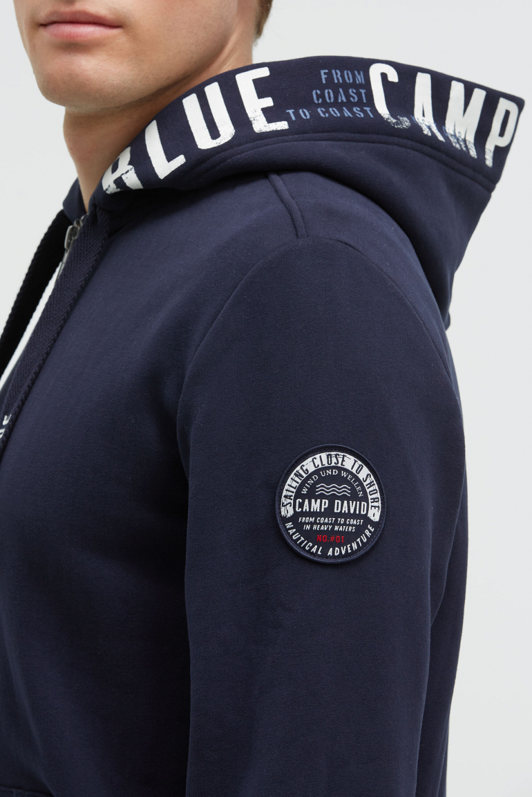 Sweatjacke mit Kapuzen-Artwork