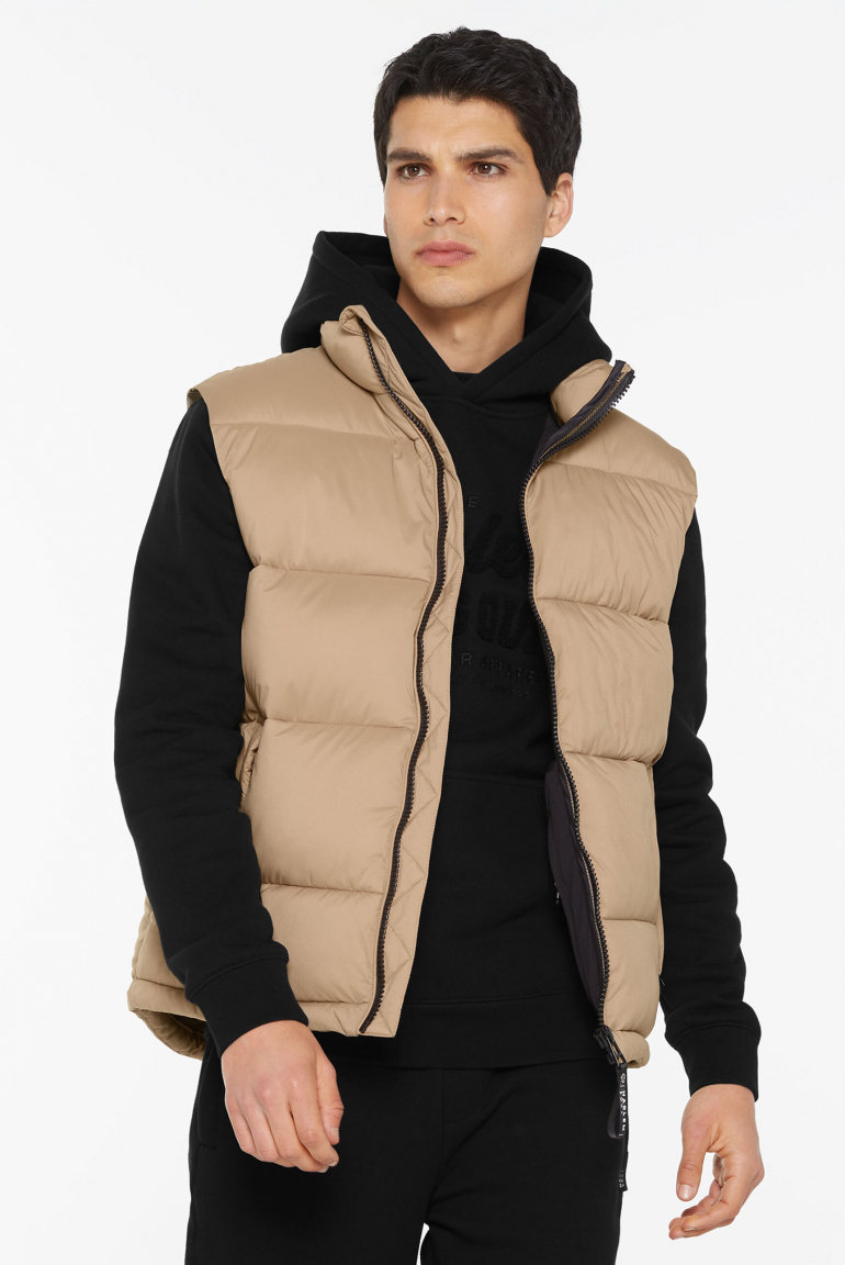 WA-LLY Puffer Vest