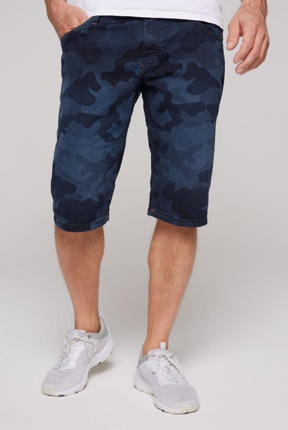 CO:NO Skater Shorts mit All Over Print