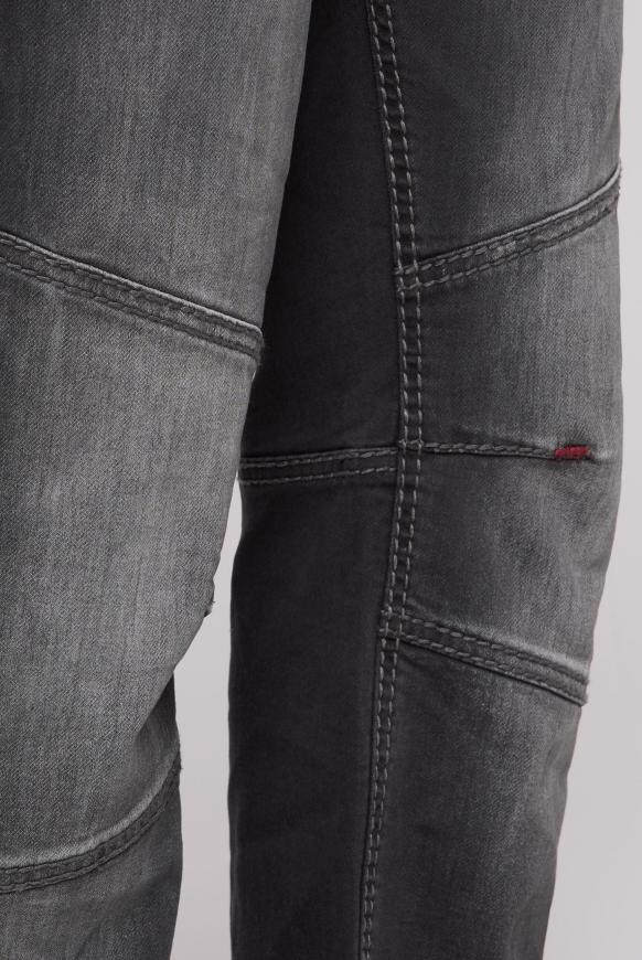 Jeans HE:RY mit Teilungsnähten