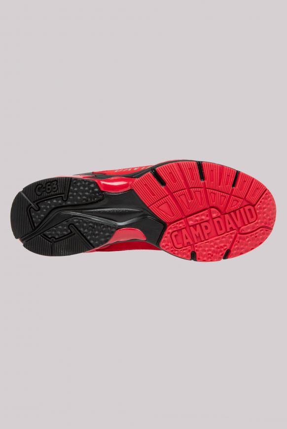 Premium Sneaker im Materialmix