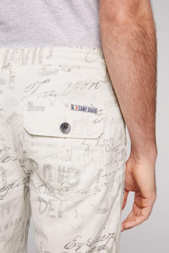 Shorts mit All Over Print