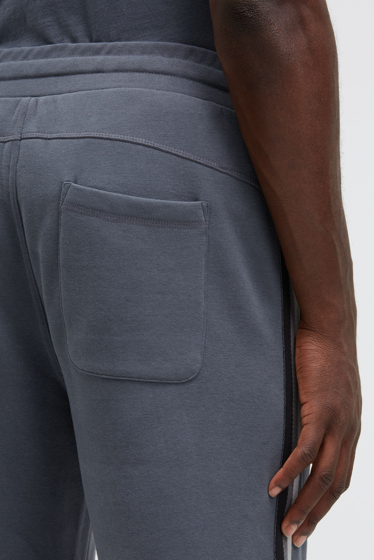 Jogginghose mit Seitentapes und Logo Prints