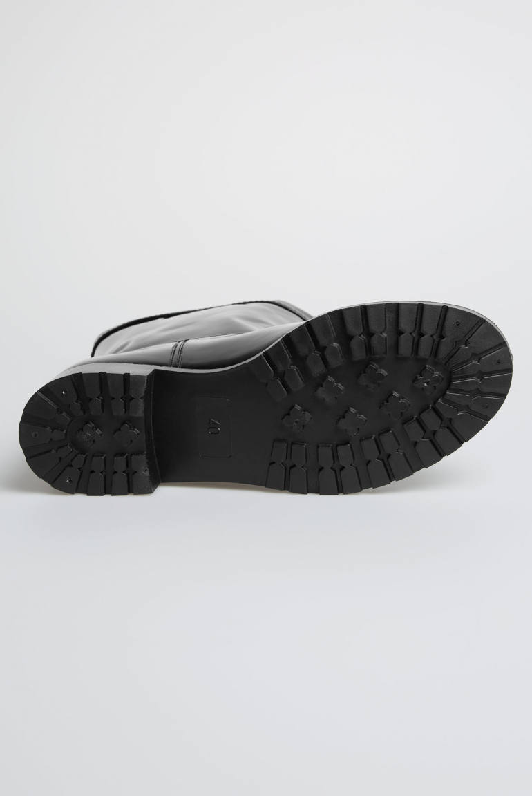 Regenstiefel mit Logo-Prägung