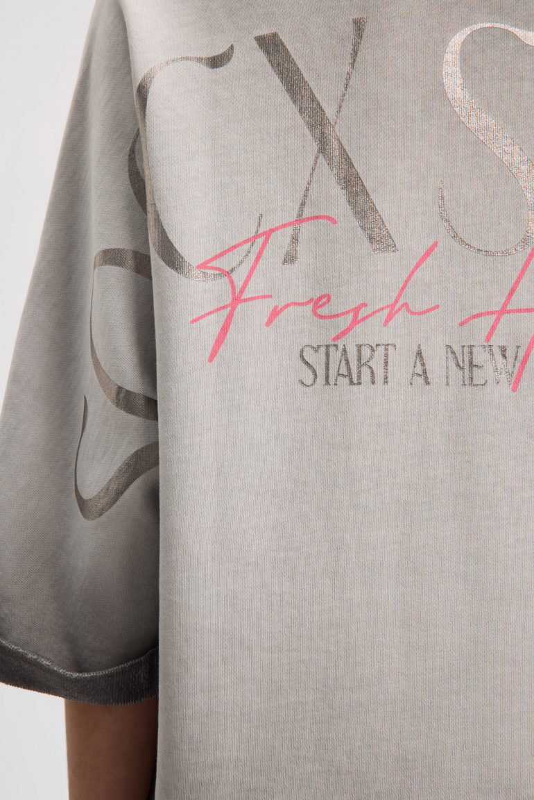 Sweatshirt Oil Dyed mit Kurzarm und Backprint