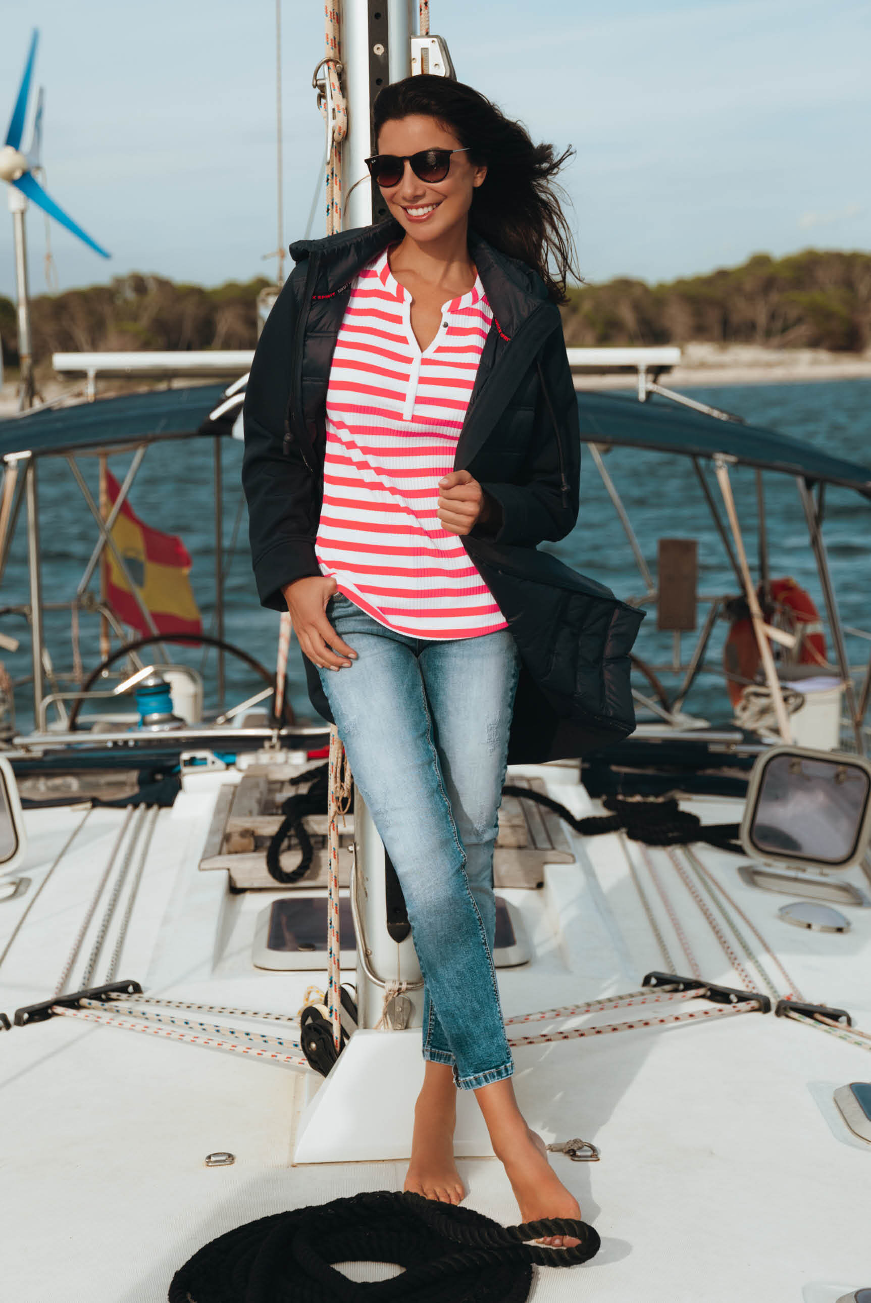 Carina Sunset Sailing Look2