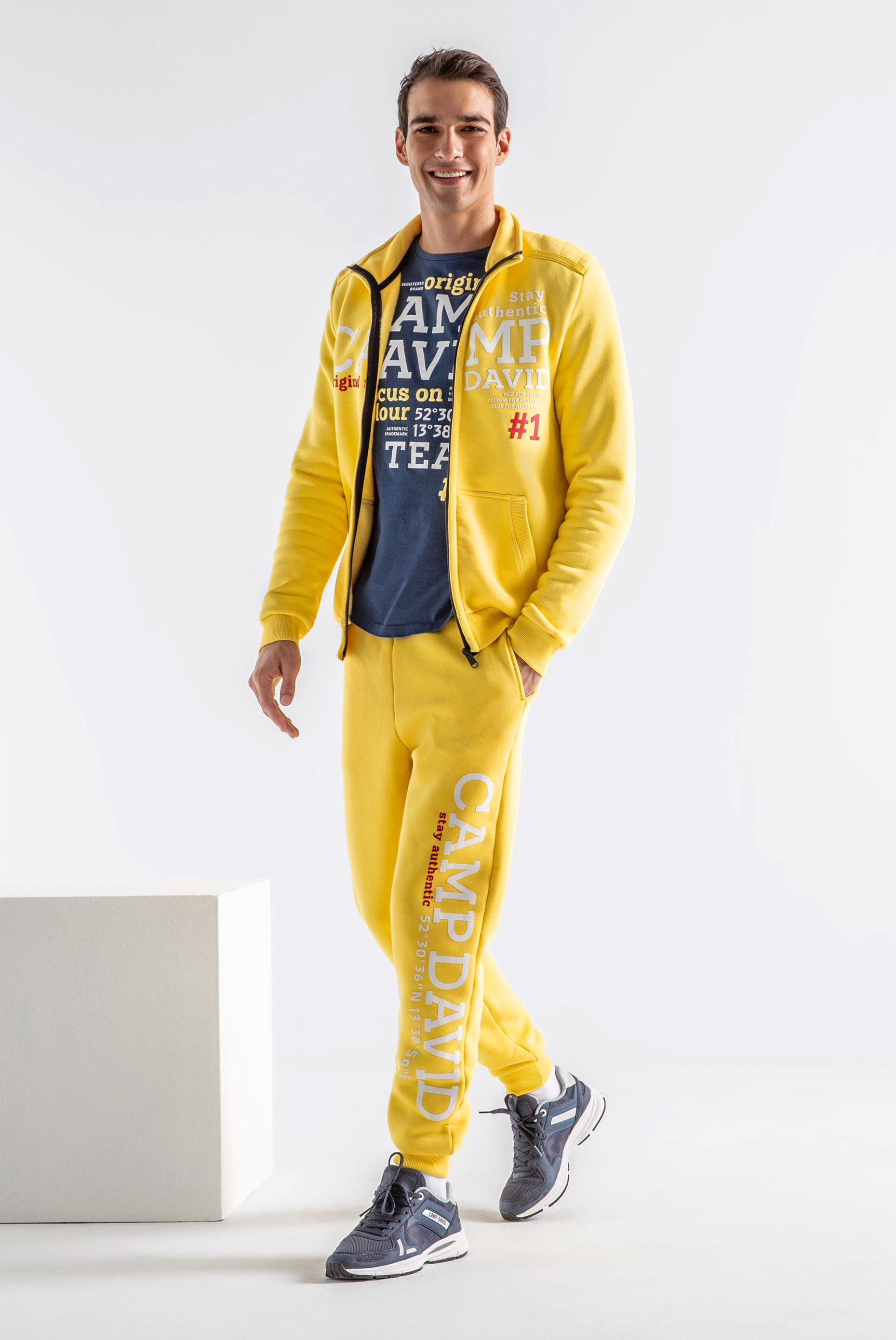 Primary Colors Look3